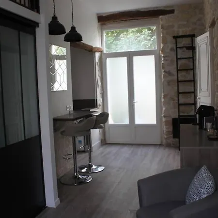 Studio Centre-ville Rueil-malmaison - Proche Rer A Apartmán