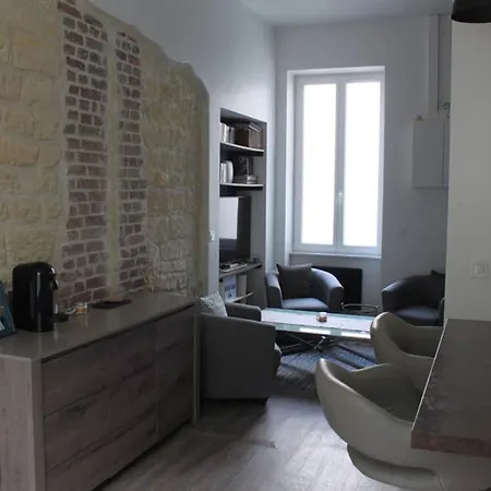 Studio Centre-ville Rueil-malmaison - Proche Rer A Apartmán Rueil-Malmaison
